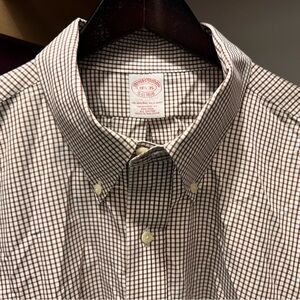 Mens Brooks Brothers 18.5 / 35 shirt, cotton, white and maroon check